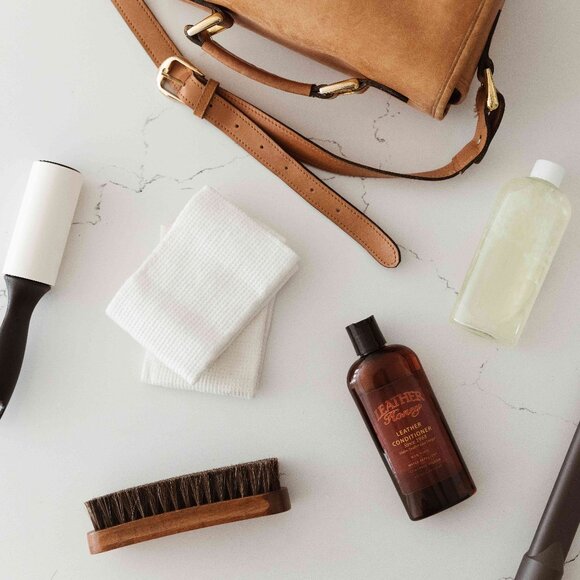 Purse Salon Time - Picture 1 of 1